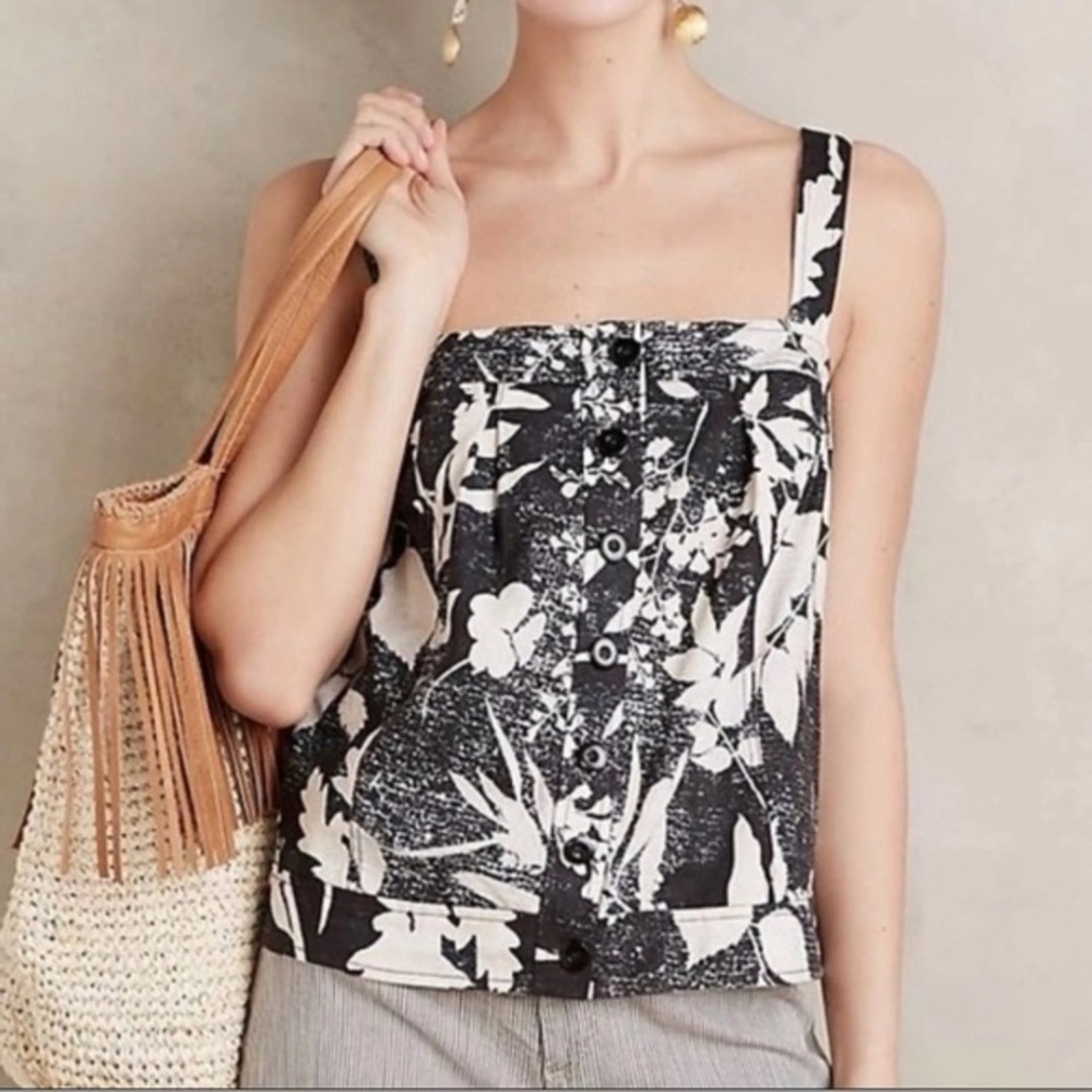 HD in Paris Floral Cropped Boxy Linen Blend
Top 6